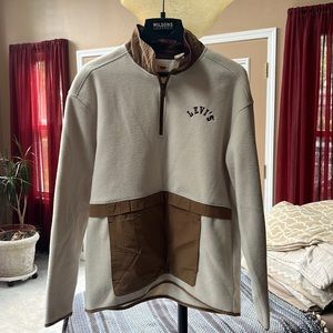 Levi’s fleece